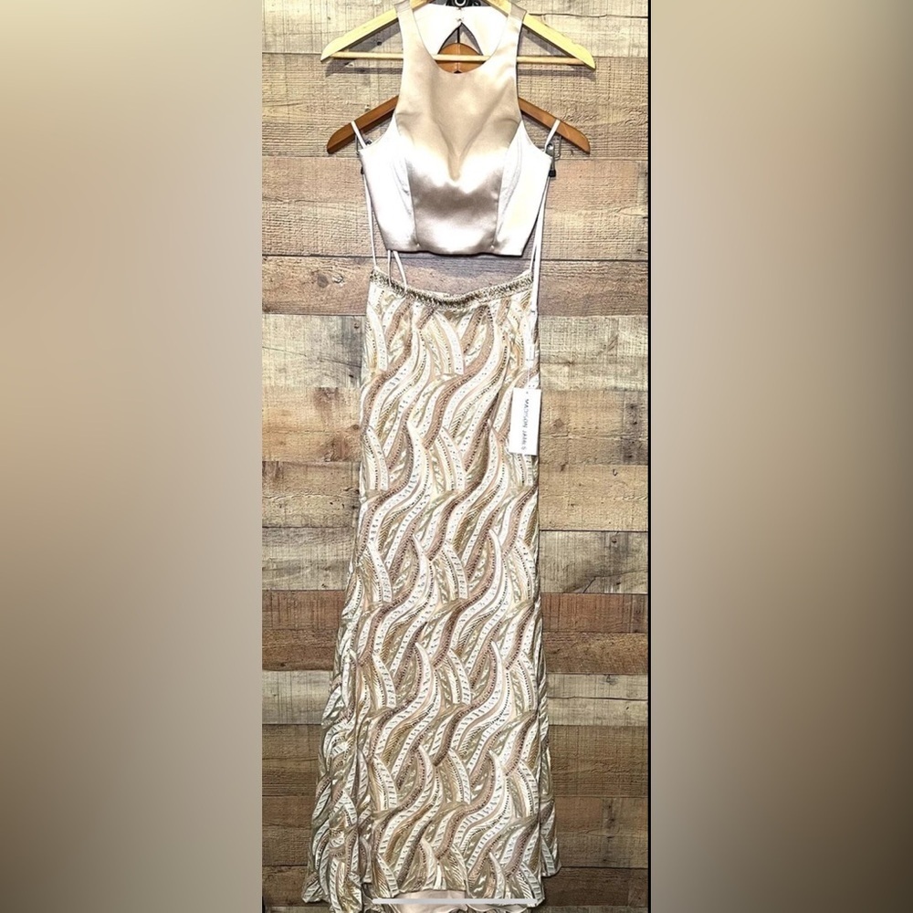2 Piece Madison James Champagne Size 0 Prom NWT Formal Evening Pageant Wedding
